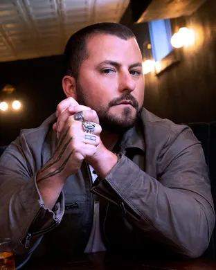 Tyler Farr